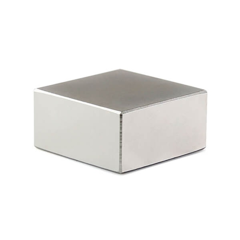 Blokový permanentní magnet 3