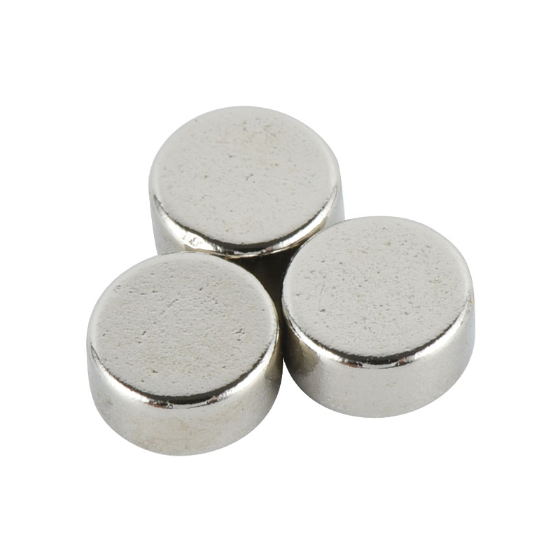 Magnet na sluchátka