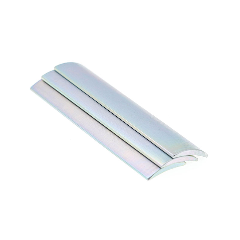 Oblouk/ Dlaždice/ Segmentový permanentní magnet