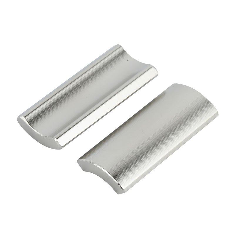 Synchronní magnet motoru