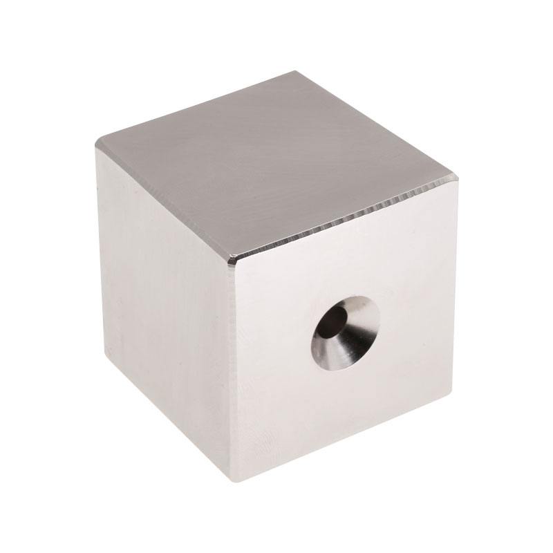 Permanentní magnet na míru